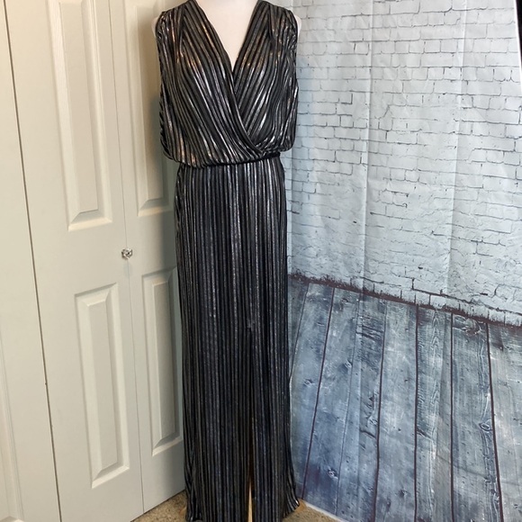 L’Agence Pleated Metallic Silver Black Satin Maxi Dress L Sexy Maximalist Disco - Picture 4 of 16